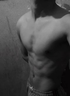 Rohit - Acompañantes masculino in New Delhi Photo 5 of 10
