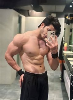 Rohit - Male escort in New Delhi Photo 1 of 2