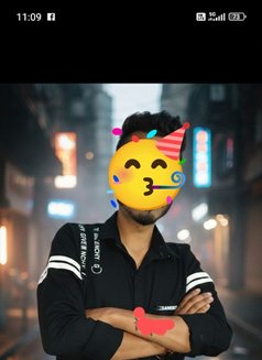 Rohit - Male escort in New Delhi Photo 1 of 2