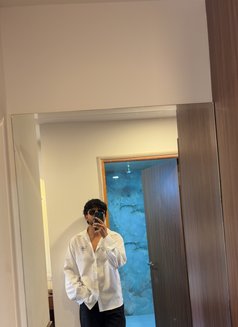 Casanovaaaaaaaaaaa - Male escort in New Delhi Photo 2 of 5