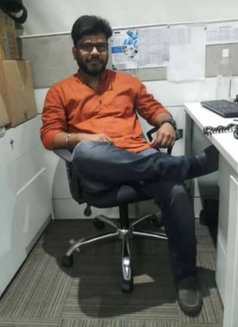 Rohit Kapoor - Male escort in Mumbai Photo 4 of 5