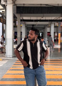Rohit M - Male escort in Bangalore Photo 2 of 3