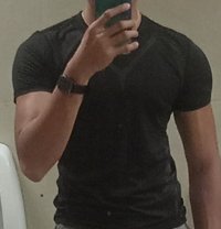 Rohit Singh - Acompañantes masculino in Pune