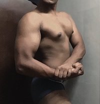 Rohit Sinh - Acompañantes masculino in Noida