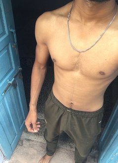 Rohith Kumar - Acompañantes masculino in Bangalore Photo 3 of 4