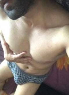 ROID women pleasure - Male adult performer in Bangalore Photo 3 of 4