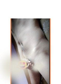 ROID women pleasure - Male adult performer in Bangalore Photo 4 of 4