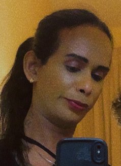 Roja cam service - Transsexual escort in Colombo Photo 28 of 29