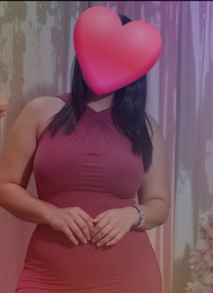 Roja Tamil chubby booty girl - puta in Colombo Photo 11 of 16