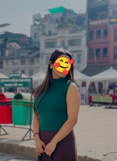 Rojina for hand cash meetup - puta in Kathmandu Photo 1 of 2