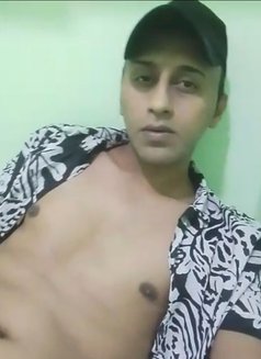 Roki - Transsexual escort in Dubai Photo 8 of 9
