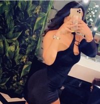 Rola Syrian Model - escort in Dubai