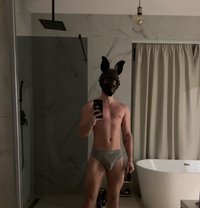 Roma Din - Male escort in Dubai