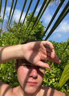 Roma Din - Male escort in Dubai Photo 4 of 8