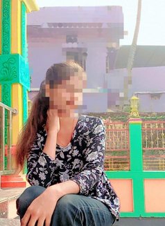 Roma Here Real Meet & Cam Show - escort in Chennai Photo 1 of 2