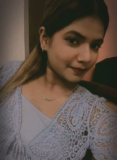 Roma Here Real Meet & Cam Show - escort in Hyderabad Photo 2 of 3