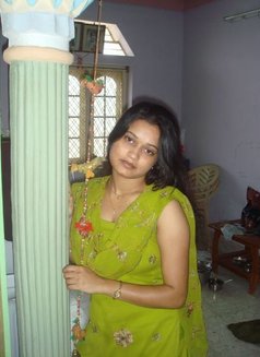 Roma - escort agency in Chennai Photo 4 of 5