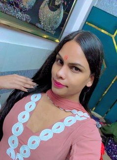 Roma - Transsexual escort in New Delhi Photo 1 of 9