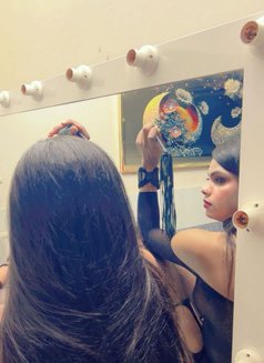 Roma - Transsexual escort in New Delhi Photo 3 of 9