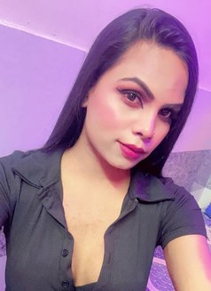 Roma - Transsexual escort in New Delhi Photo 5 of 9