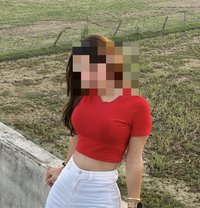Roma-luxury premium companie - Transsexual escort in Noida