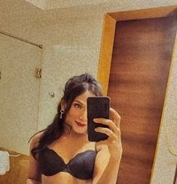 Roma - Transsexual escort in Pune