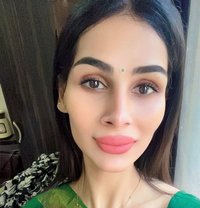 Roma’s - Transsexual escort in Pune