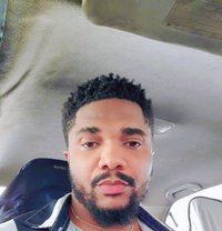 Romain - Male escort in Al Manama