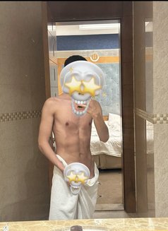 Roman Dxb - Acompañantes masculino in Dubai Photo 1 of 1