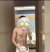 Roman Dxb - Acompañantes masculino in Dubai