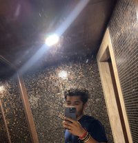 Roman - Acompañantes masculino in Chennai