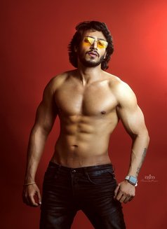 Roman Mallik - Acompañantes masculino in Mumbai Photo 4 of 9
