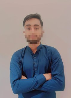 Roman - Male escort in Riyadh Photo 1 of 1