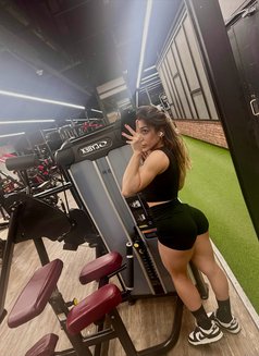 Romana - puta in Hong Kong Photo 10 of 12