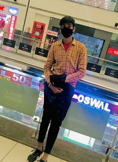Romance King - Male escort in New Delhi Photo 1 of 6