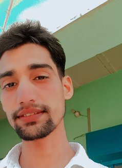 Romance King - Male escort in New Delhi Photo 4 of 6