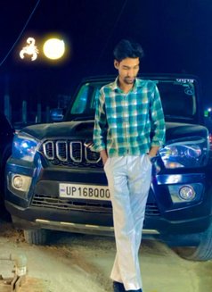 Romance King - Male escort in New Delhi Photo 5 of 6