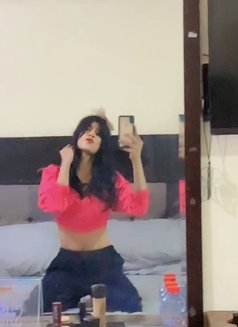 Natural Beauty Romance🤍 Only For VVIP’s - Transsexual escort in Dubai Photo 2 of 9