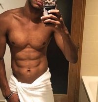 Heaven Massage - Male companion in Dubai