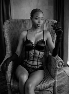Rome Leticia - escort in Lisbon Photo 7 of 7