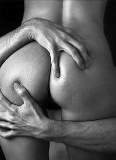 Romeo 3some and Couples - Acompañantes masculino in Nairobi Photo 6 of 6