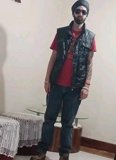 Romeo for Wife Couples and Ladies - Male escort in Nairobi Photo 2 of 8