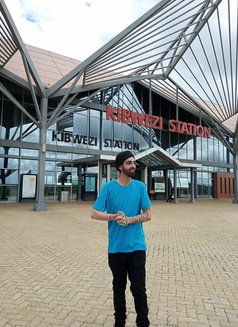 Romeo for Wife Couples and Ladies - Male escort in Nairobi Photo 10 of 10