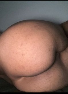 Romeo - Acompañantes transexual in Dubai Photo 1 of 2