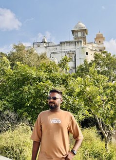 Romeo - Acompañantes masculino in Ahmedabad Photo 3 of 3