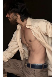Romeo - Acompañantes masculino in Bangalore Photo 1 of 7