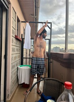 Romeo - Male escort in Nairobi Photo 4 of 4