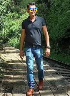 Romeo - Male escort in Colombo Photo 1 of 4