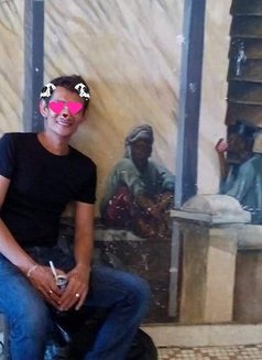 Romeo - Male escort in Colombo Photo 2 of 4