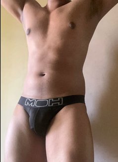 Romio - Acompañantes masculino in Mumbai Photo 3 of 4